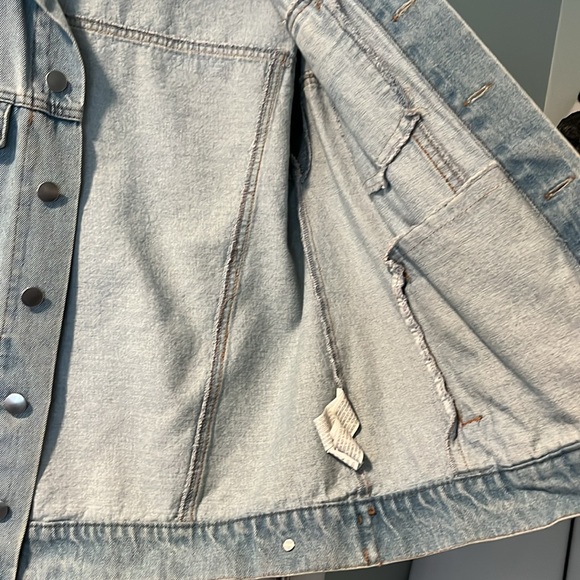 Forever 21 Jean jacket Medium - Picture 8 of 8